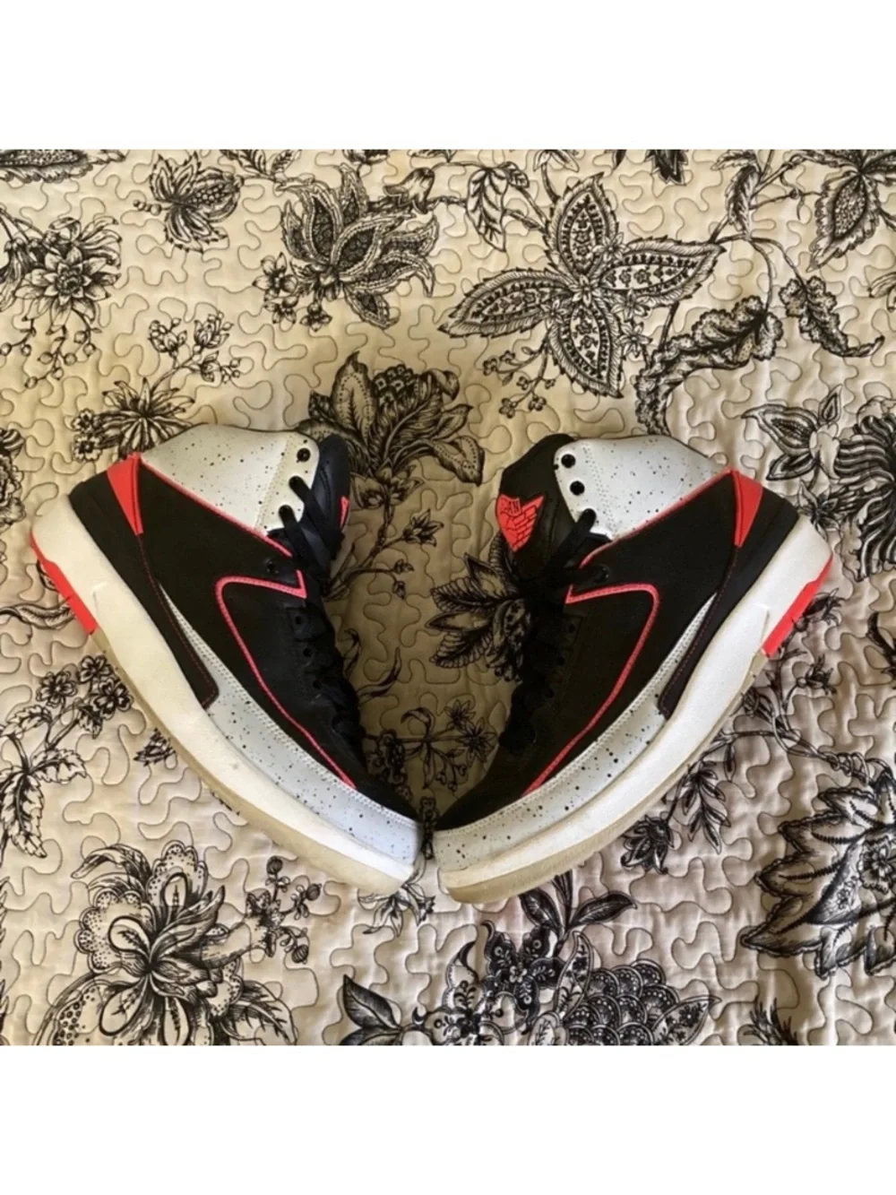 Jordan Men’s Retro Infrared Red 23 size 9.5